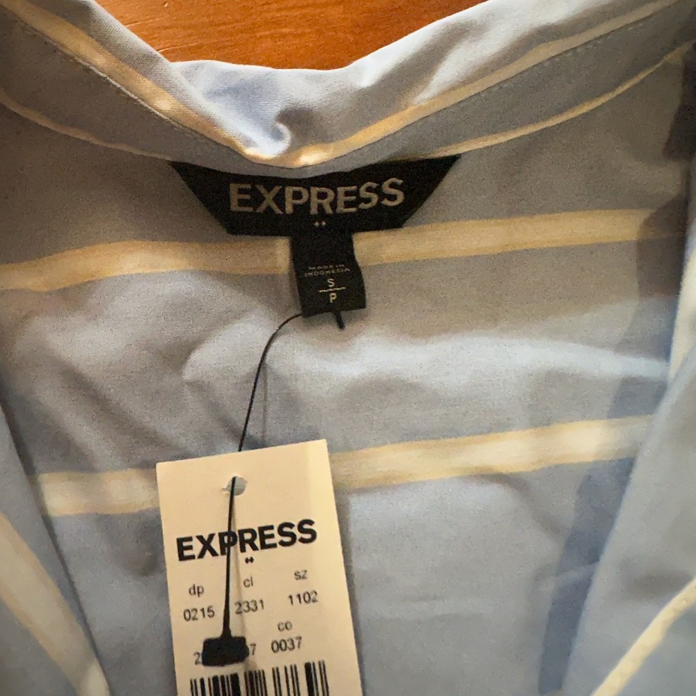 Button Down - Picture 3 of 4
